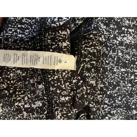 Lululemon Fit Physique Crop (19") - Picture 4 of 8